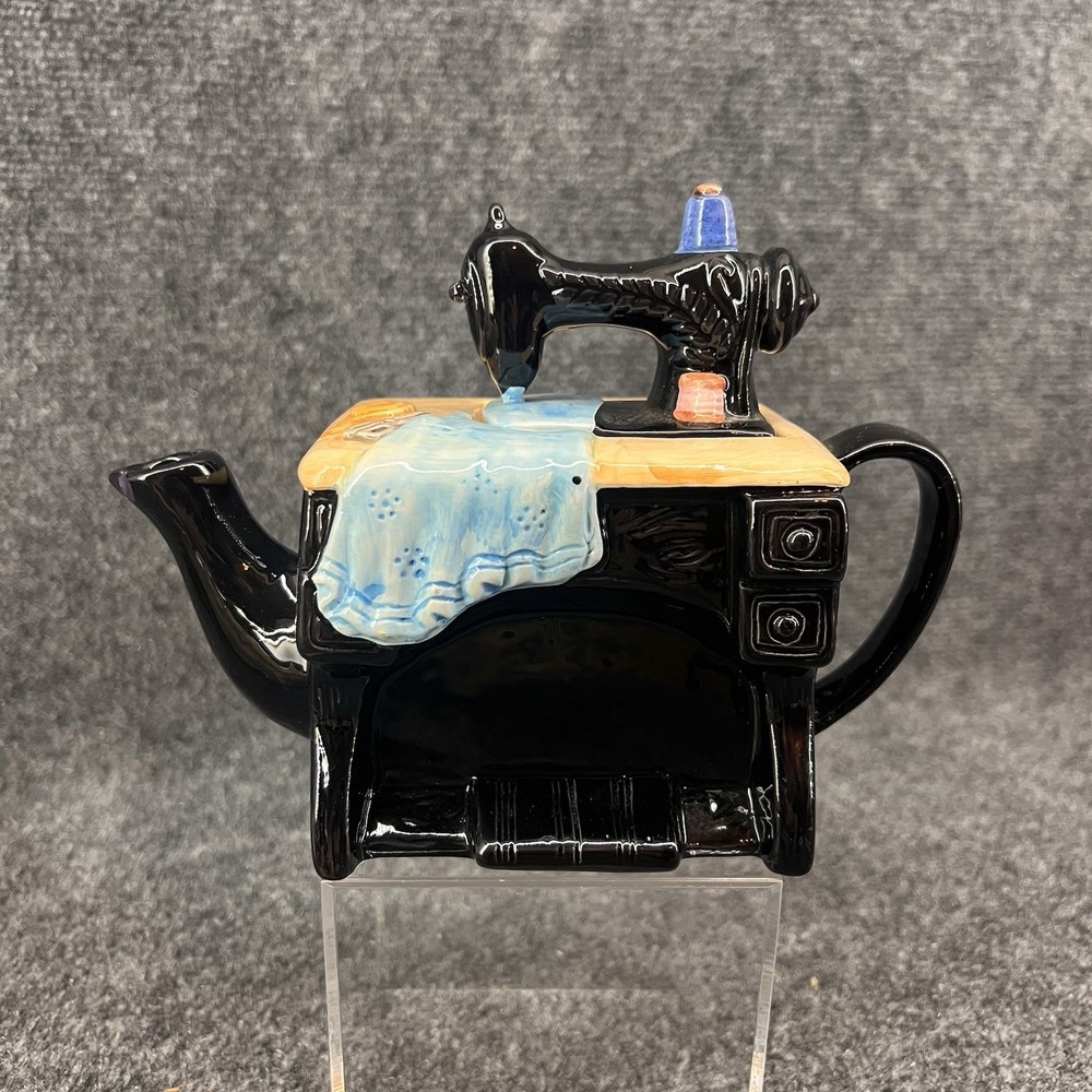 Collectible Rare Black Sewing Machine Mini Teapot Blue Blanket Novelty Decor